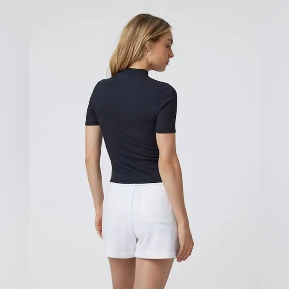 NWT Vuori Pose Mock Neck Tshirt - Picture 2 of 7